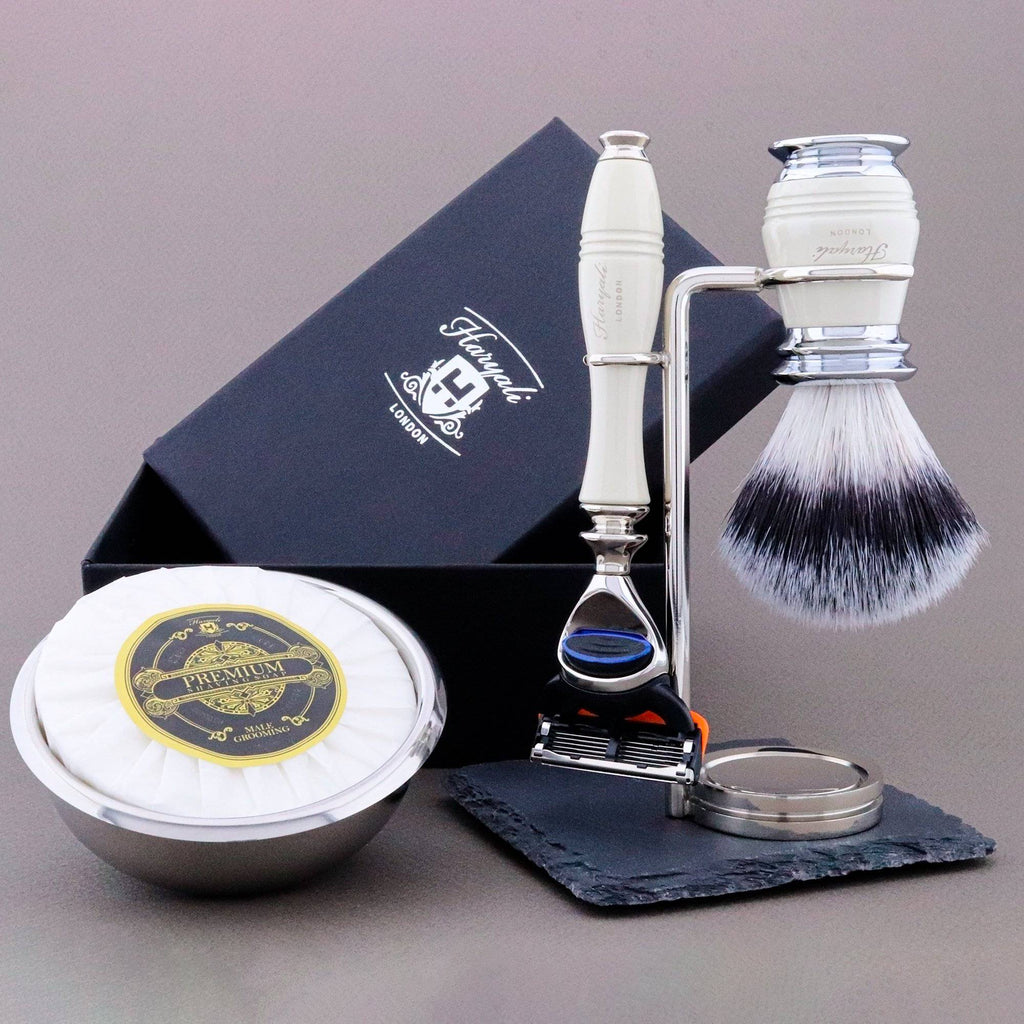 Haryali's Groove Range Shaving Kit 