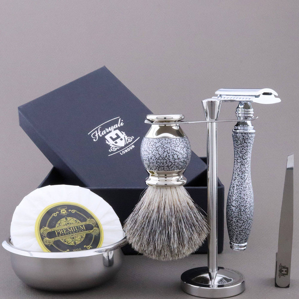 Haryali's Vase Range Shaving Kit 