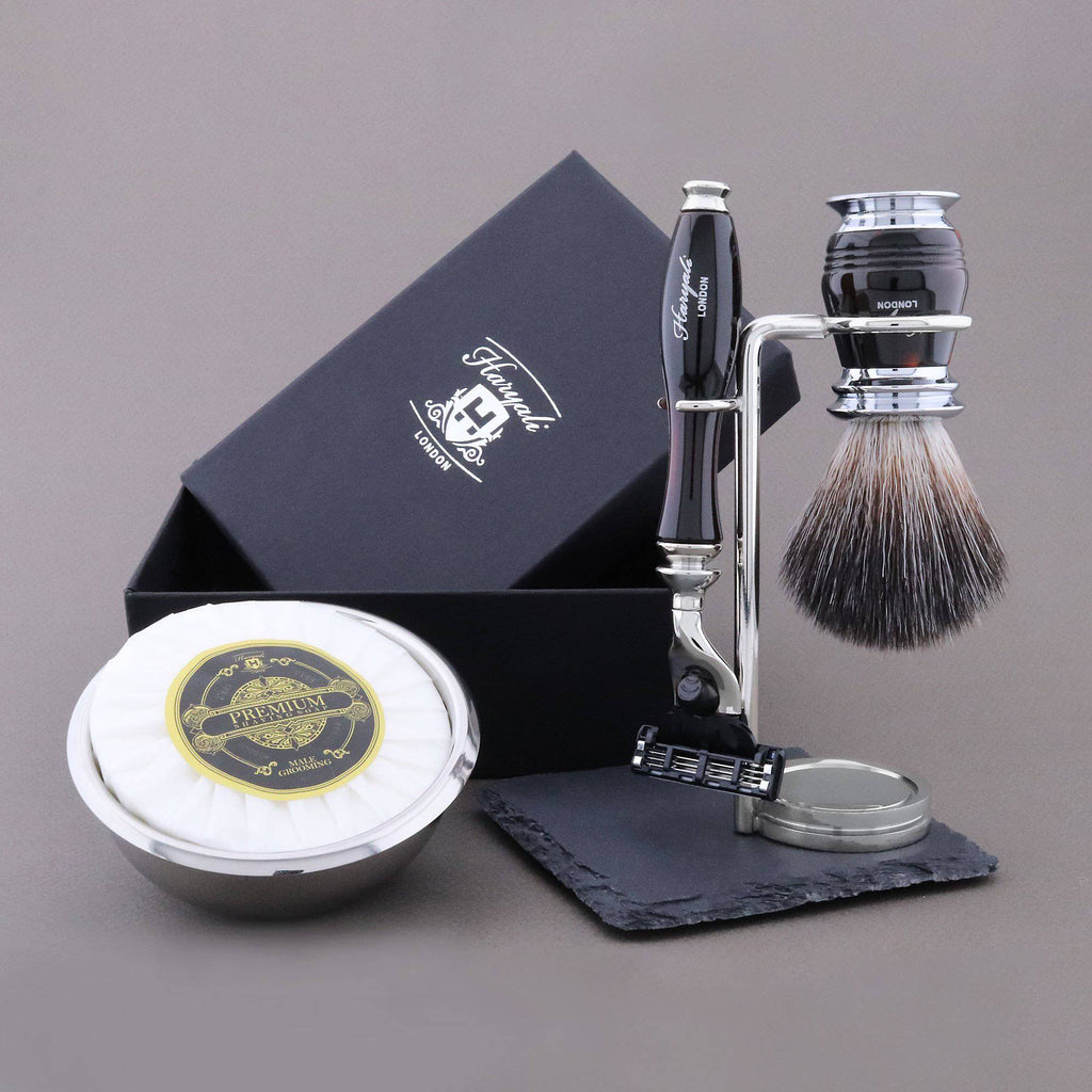 Haryali's Groove Range Shaving Kit 