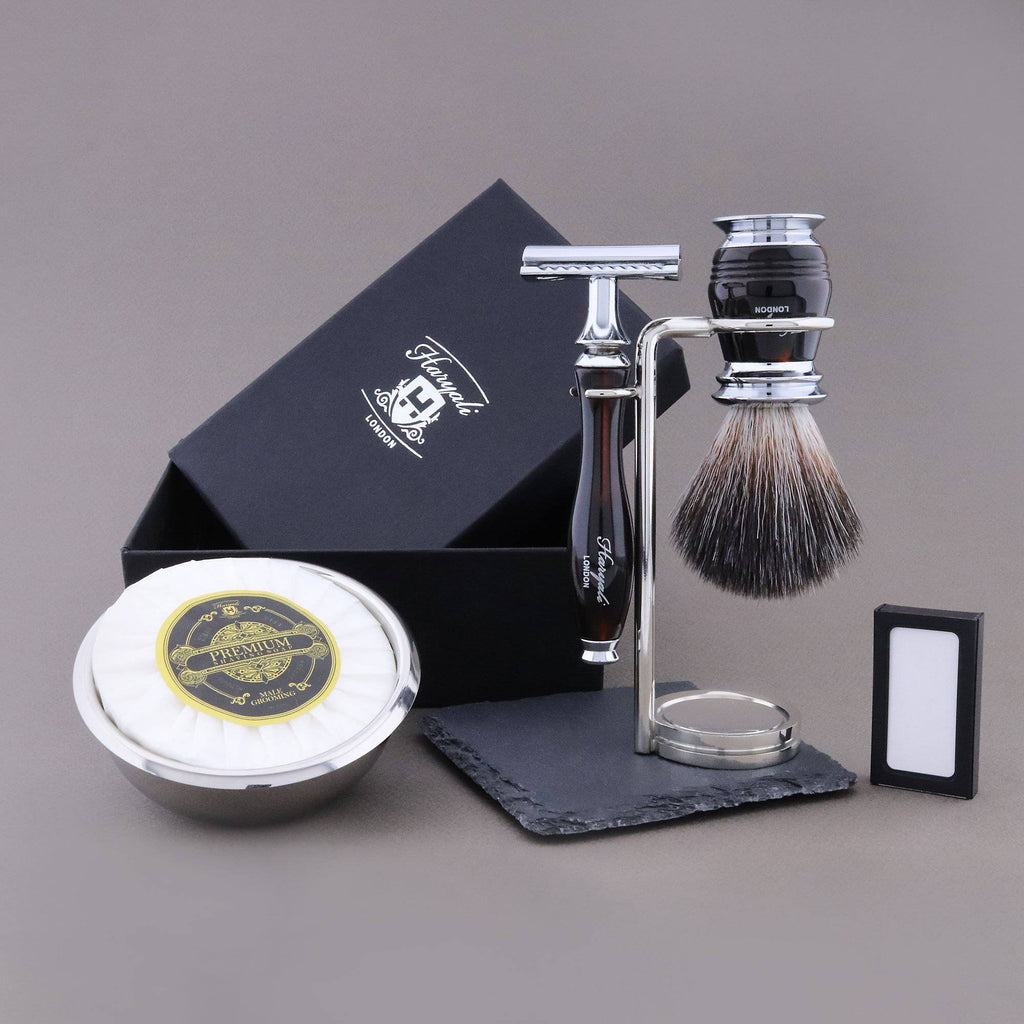 Haryali's Groove Range Shaving Kit 